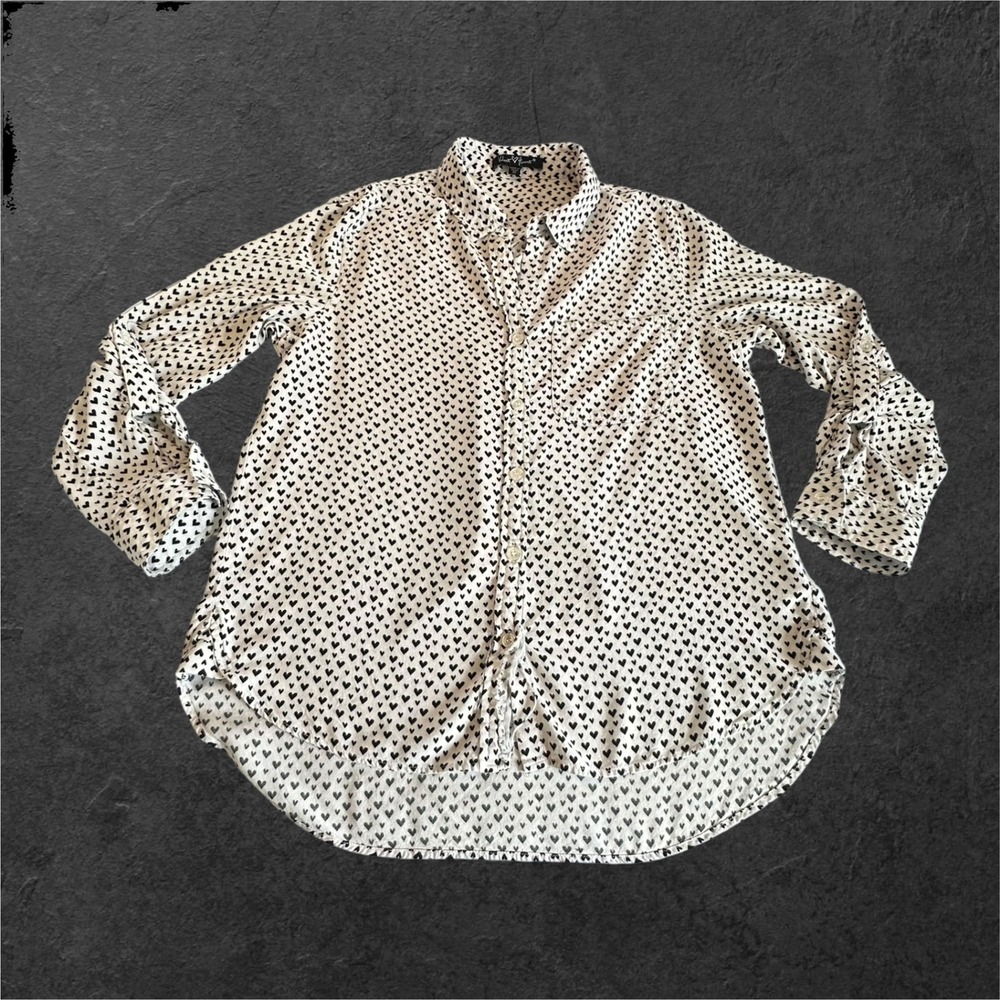 Velvet Heart Button Down Shirt Womens Medium White Black Heart Print Roll Tab